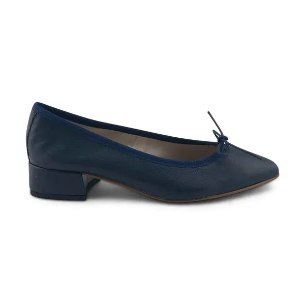 Ballerine blu in pelle e tacco 3cm