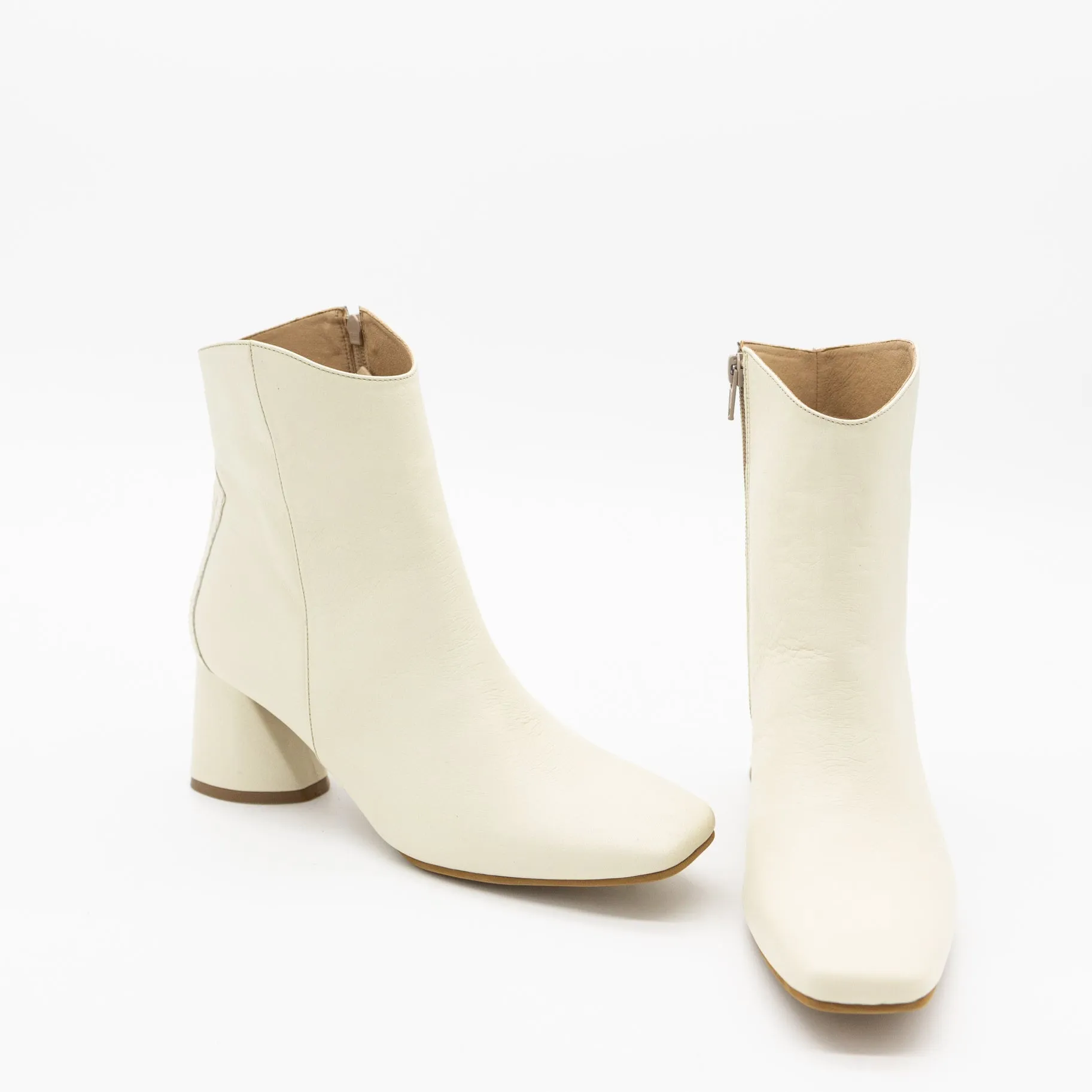 Kofan ankle boots in off white leather womens shoes